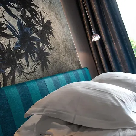 Western Aquakub Hotel 3*