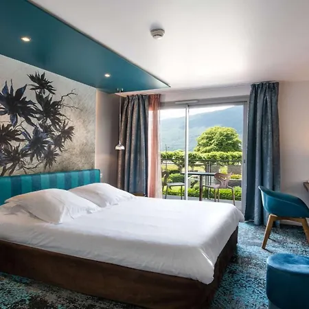 Western Aquakub Hotel 3*
