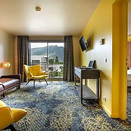 Western Aquakub Hotel 3*
