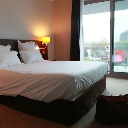 Western Aquakub Hotel